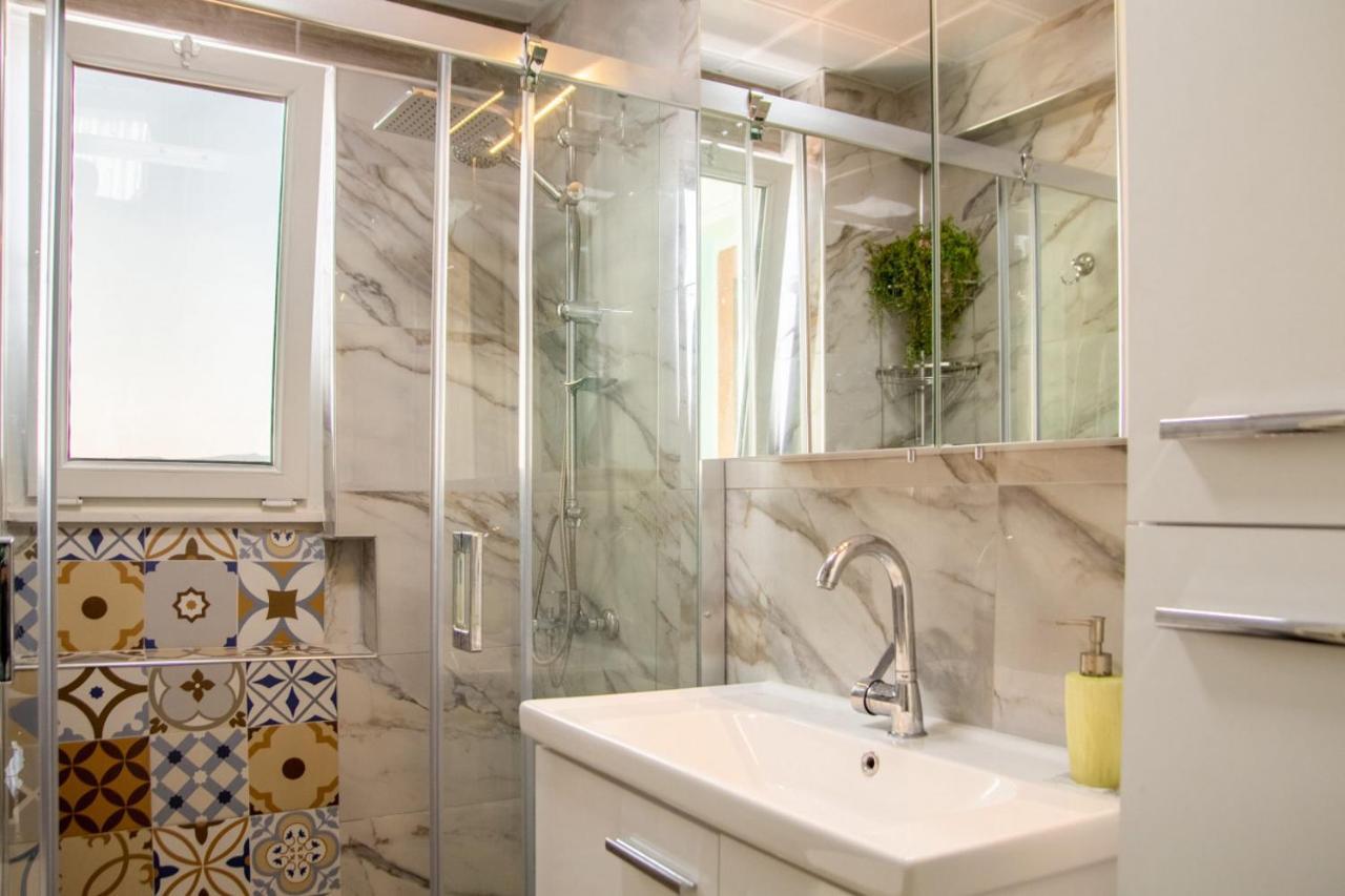 Flat With Great View And Central Location In Konak Esmirna Exterior foto